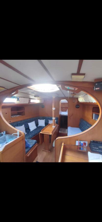Botel Chez Will *